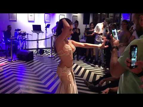 Sahara belly dancer in Carnival