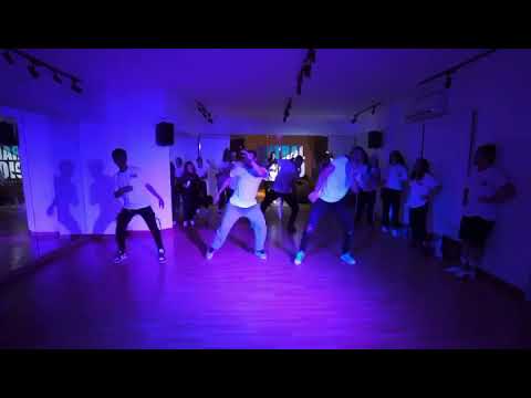 dancingiga 8