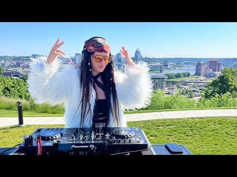 City view afro set