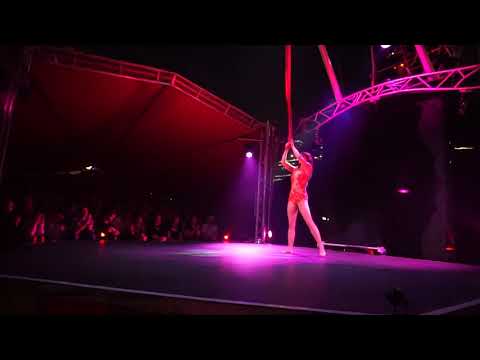 Aleksandra Kiedrowicz Aerial Straps at Adelaide Fringe