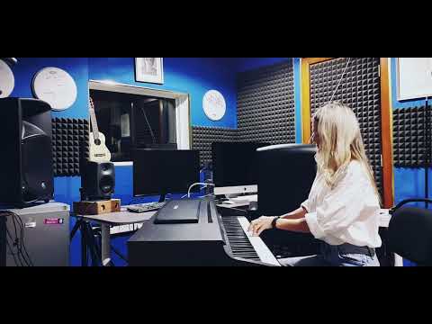 Ellen Piano cover + backing track