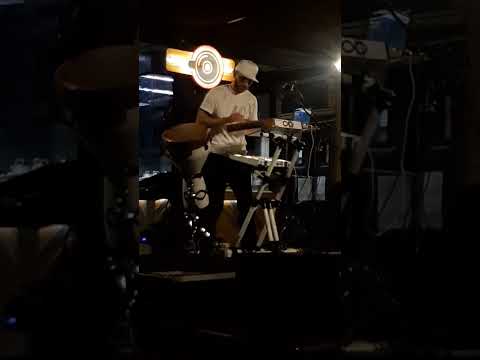 live performance in cafe Kharabat Tehran