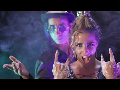Flamboyant Bubbles Show