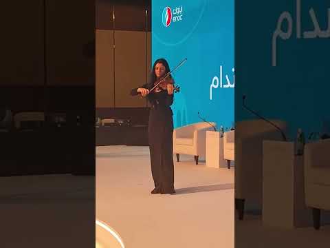 Fly me to the moon. Enoc event, Dubai