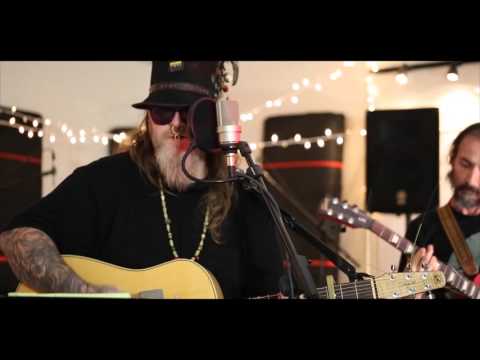 "Feeling good" Nina simone cover performed by Happy Bones