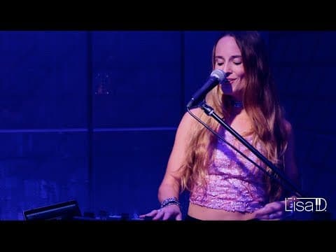Lisa D. (Live Looping)