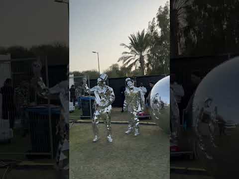 Mirror Men
