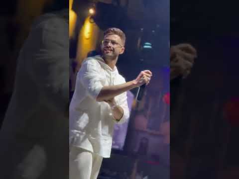ميدلي عمرو دياب