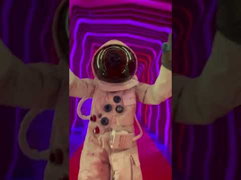 Astronaut 4