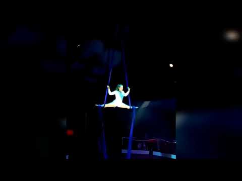 Aerial silks act