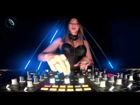 LUISA SAVASCI - BOGOTÁ - TECHNO & MELODIC TECHNO DJ SET