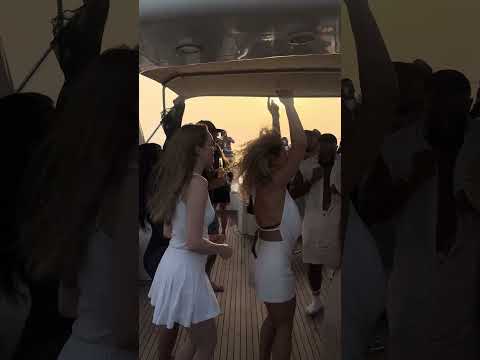 Yatch party