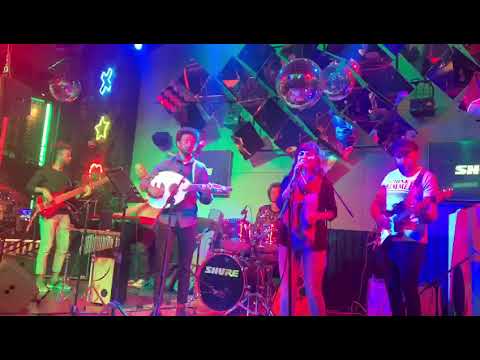 Autumn leaves -Arabic cover