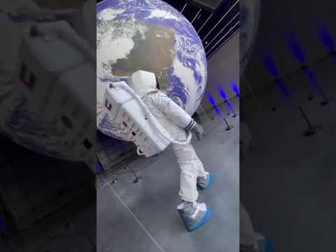 Astronaut 2
