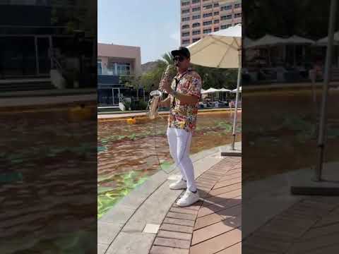 Don’t star now - Dua Lipa - Sax Life Pool area