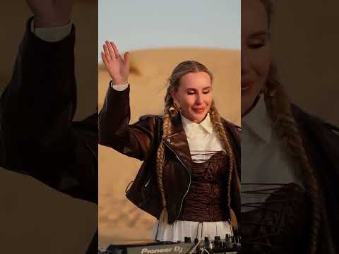 Music and desert in perfect sync 🎶