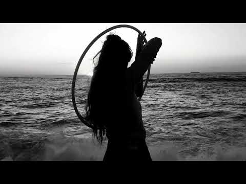 "Remember who you are" Steven Wilson - Ancestral (Hoop video)