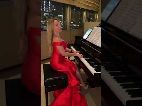 Armani Hotel Pianist