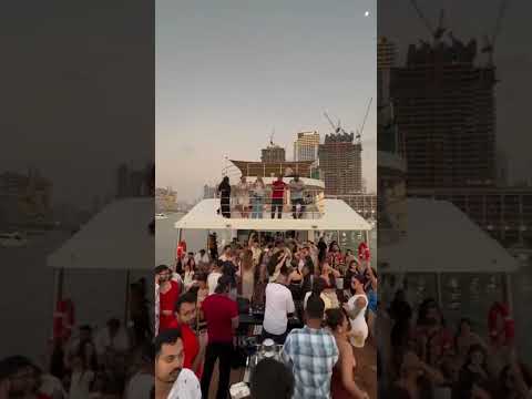 Dubai Yacht Party