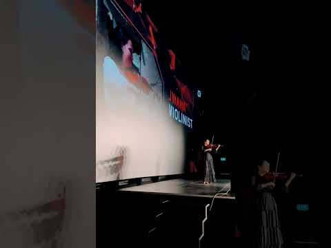 Live violin performance