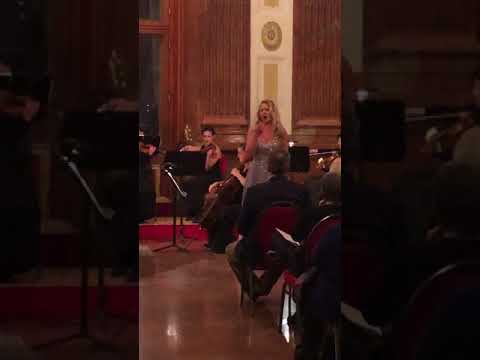 Bettina Schweiger - „Porgi amor“