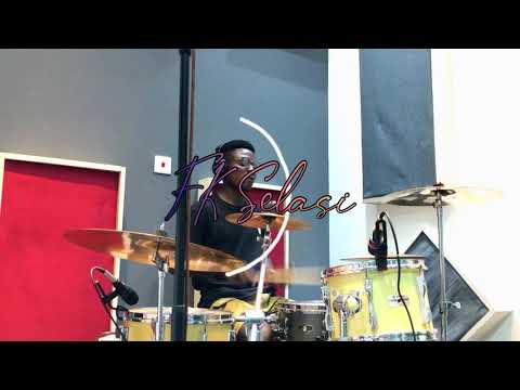 FK Selasi - STUDIO SESSION