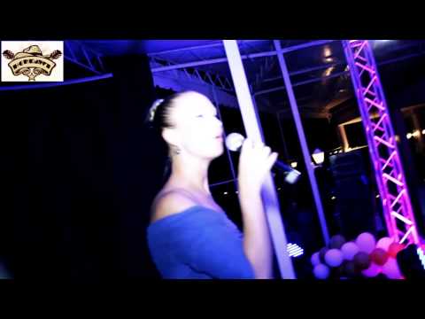 Mary Melody- Around the world.