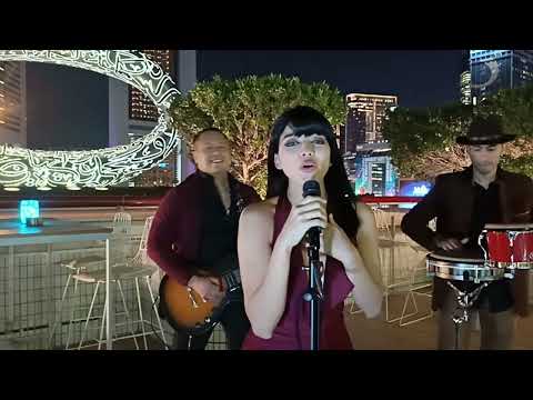 Disco / Can't take my eyes off you boys town gang Dubai cover los Habibis Band