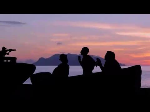 shadow theatre عرض مبكي ومؤثرعن الشهيدة حياة وضحايا الهجرة ( mozart Shadow Team\موزارطيف الظلال)