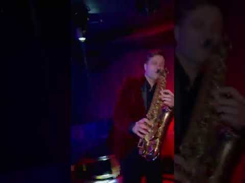 ARTY SAX