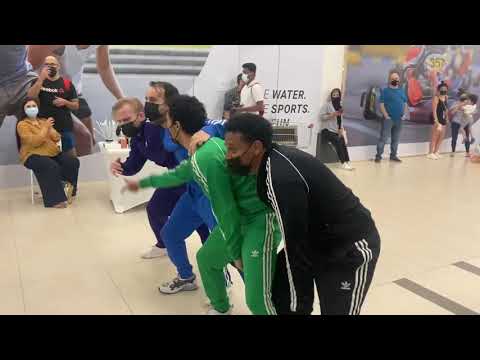 Breakdancing Flashmob