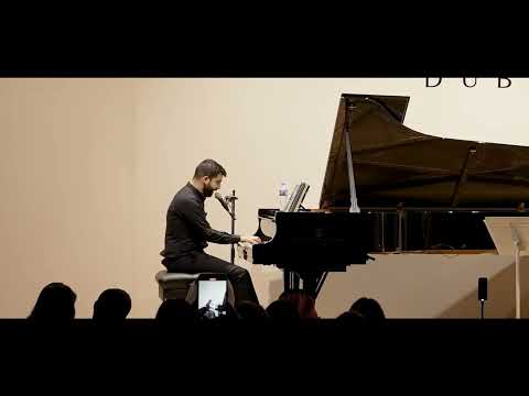 Singing Pianist
