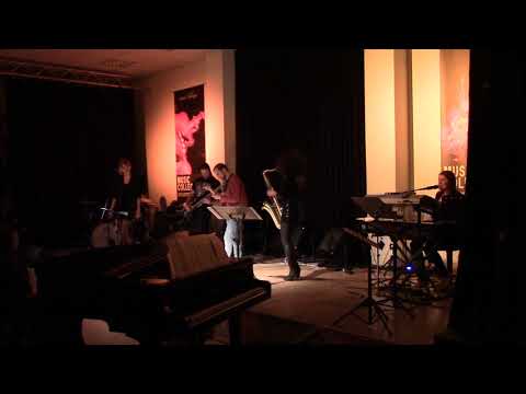 Nneka: Blood (Cover)