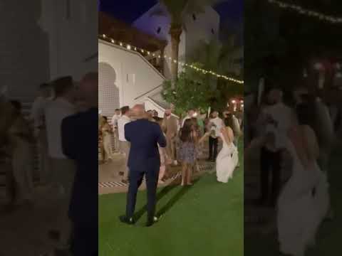 house -wedding party