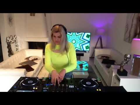 Olga Langle - techno house