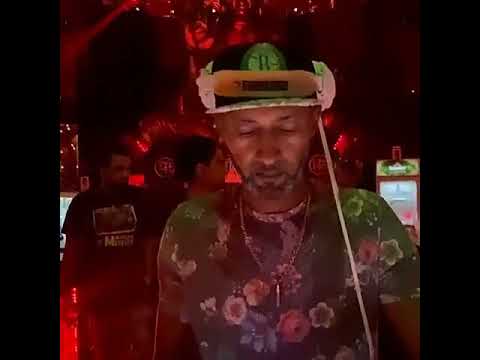 djsambrown