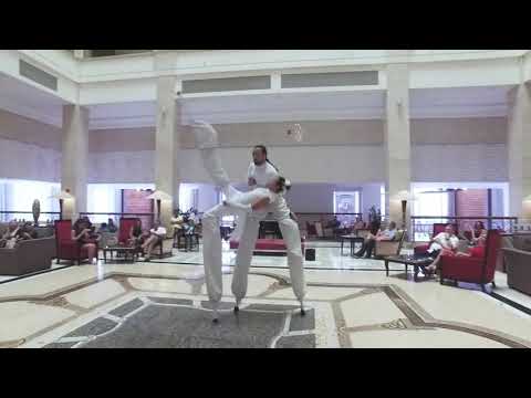 stilts-zancos-acroduo