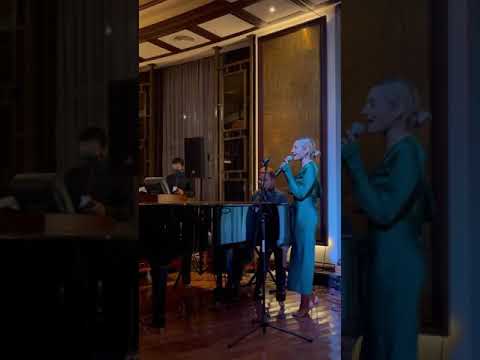 JS - I will survive (piano lounge)