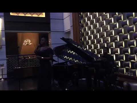 EmmyKeyz - Plays " Sorry"