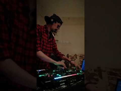 dj nas
