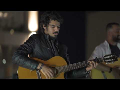 Los amigos- Al araimi boulevard- un amor