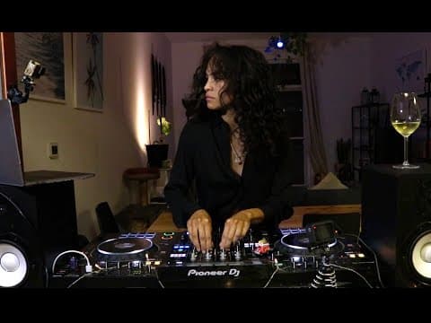 MARI MARTELLO LIVE SET 04/2020 Quarantine Times