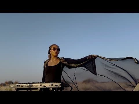 Afro house in the desert