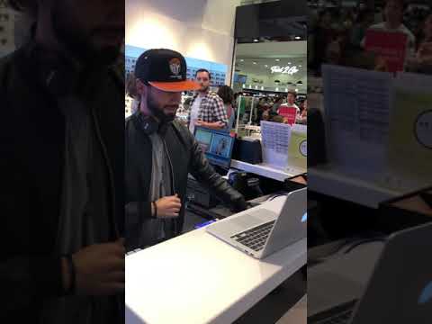 Sunglass Hut MOE  Black Friday