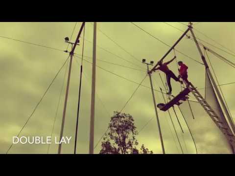 Fabien Matas FIRST try Double Lay-Out on flying trapeze