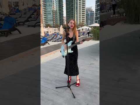 female singer guitarist