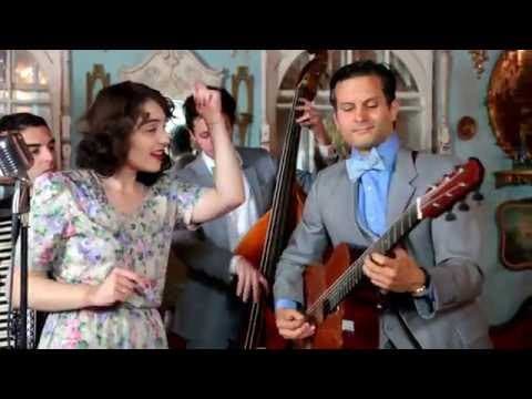Avalon Jazz Band - Fit As A Fiddle (Singin' In the Rain)