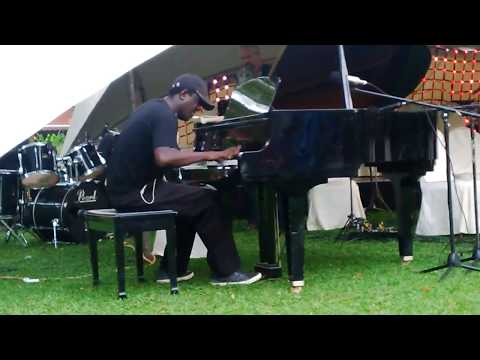 Solo Session - Jaco Pastorius' "The Chicken"