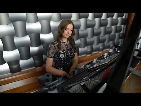 Olena Hutsulyak/Female Pianist Dubai