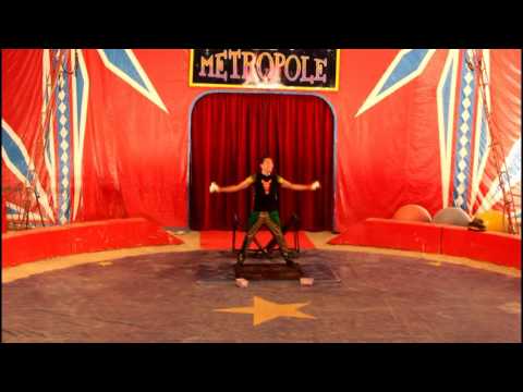 Bouncing Ball Juggling Act